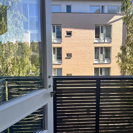 Lovely Next To The Metro Station And Shopping Malls - 16mins To Center, Convenient, Peaceful Appartement *