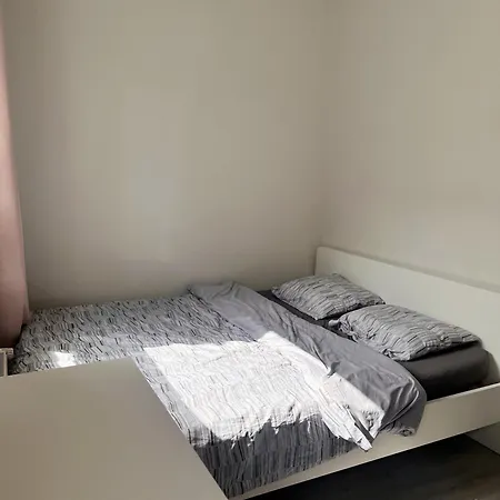 Lovely Next To The Metro Station And Shopping Malls - 16mins To Center, Convenient, Peaceful Helsinki