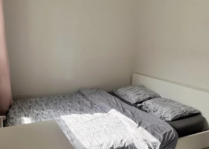 Lovely Next To The Metro Station And Shopping Malls - 16mins To Center, Convenient, Peaceful הלסינקי